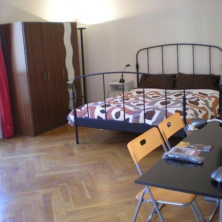 B&B Bologna Old Town And Guest House Ruang foto