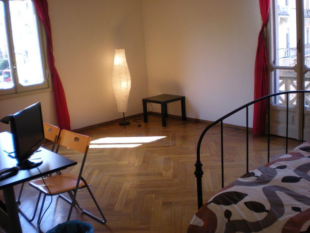 B&B Bologna Old Town And Guest House Bagian luar foto